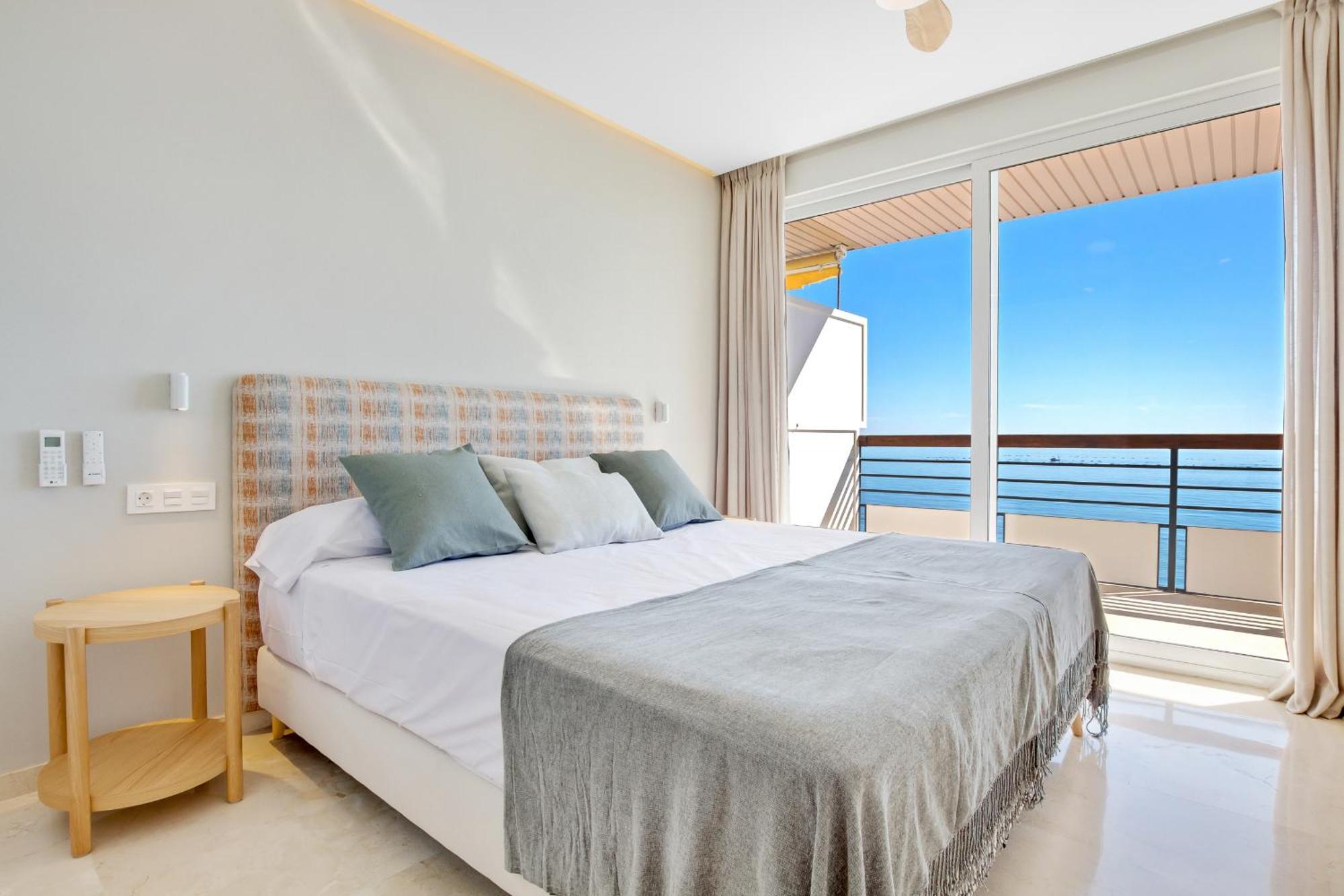 Santa Clara Modern & Exclusive Seafront Appartement